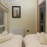 High View * Windermere