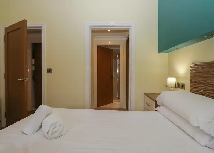 High View * Windermere